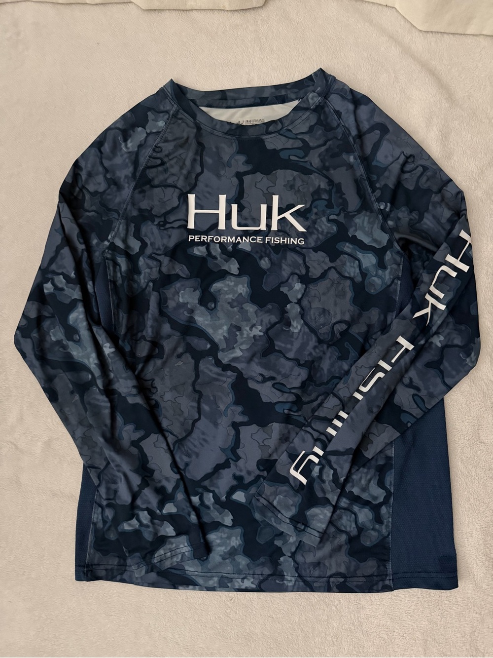 Huk Navy Camo Performance Fishing Shirt